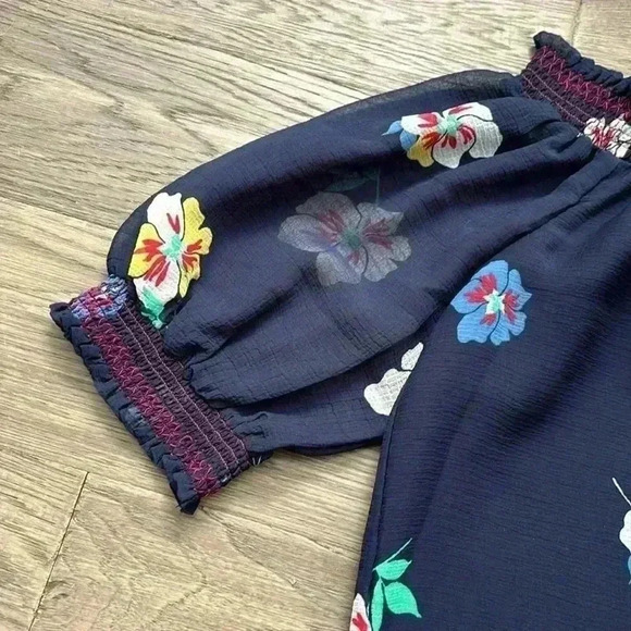 Tommy Hilfiger | Black off the shoulder  floral blouse - Picture 3 of 11